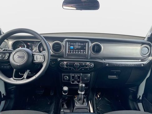Used 2023 Jeep Wrangler Unlimited AWD/4WD image 13