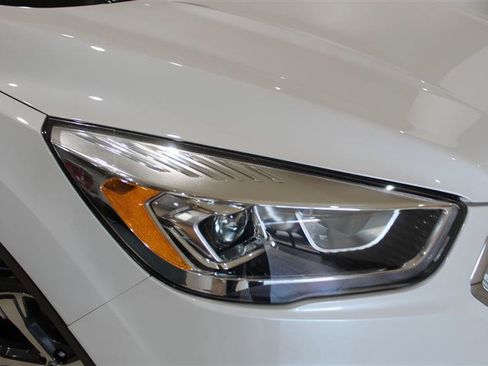 Used 2018 Ford Escape SEL AWD/4WD image 10