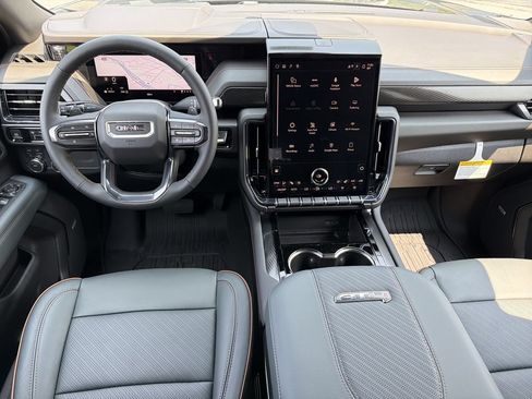 New 2026 GMC Yukon XL AT4 w/ AT4 Premium Package AWD/4WD image 2
