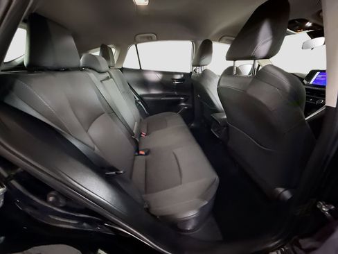 Used 2024 Toyota Venza LE AWD/4WD image 27