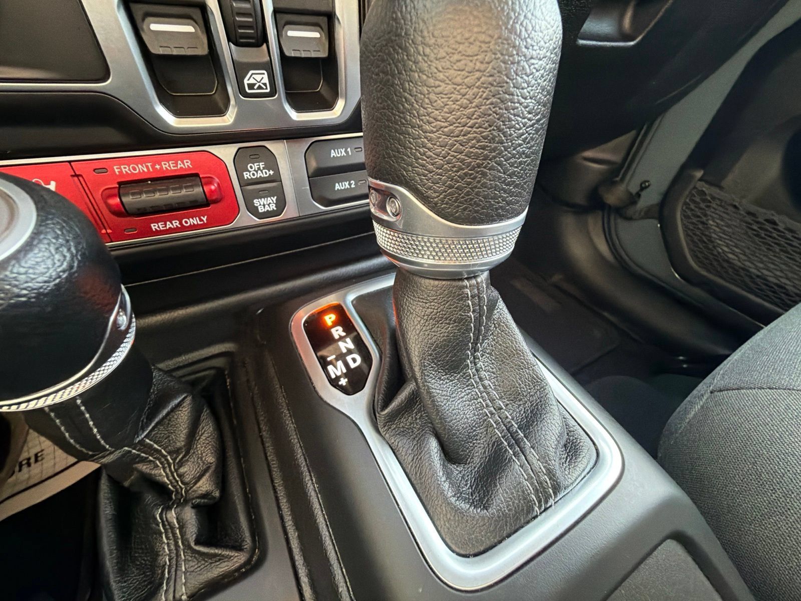 Used 2026 Jeep Wrangler Unlimited Rubicon AWD/4WD image 24