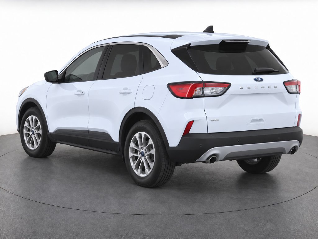 Used 2022 Ford Escape SE w/ Convenience Package FWD image 3