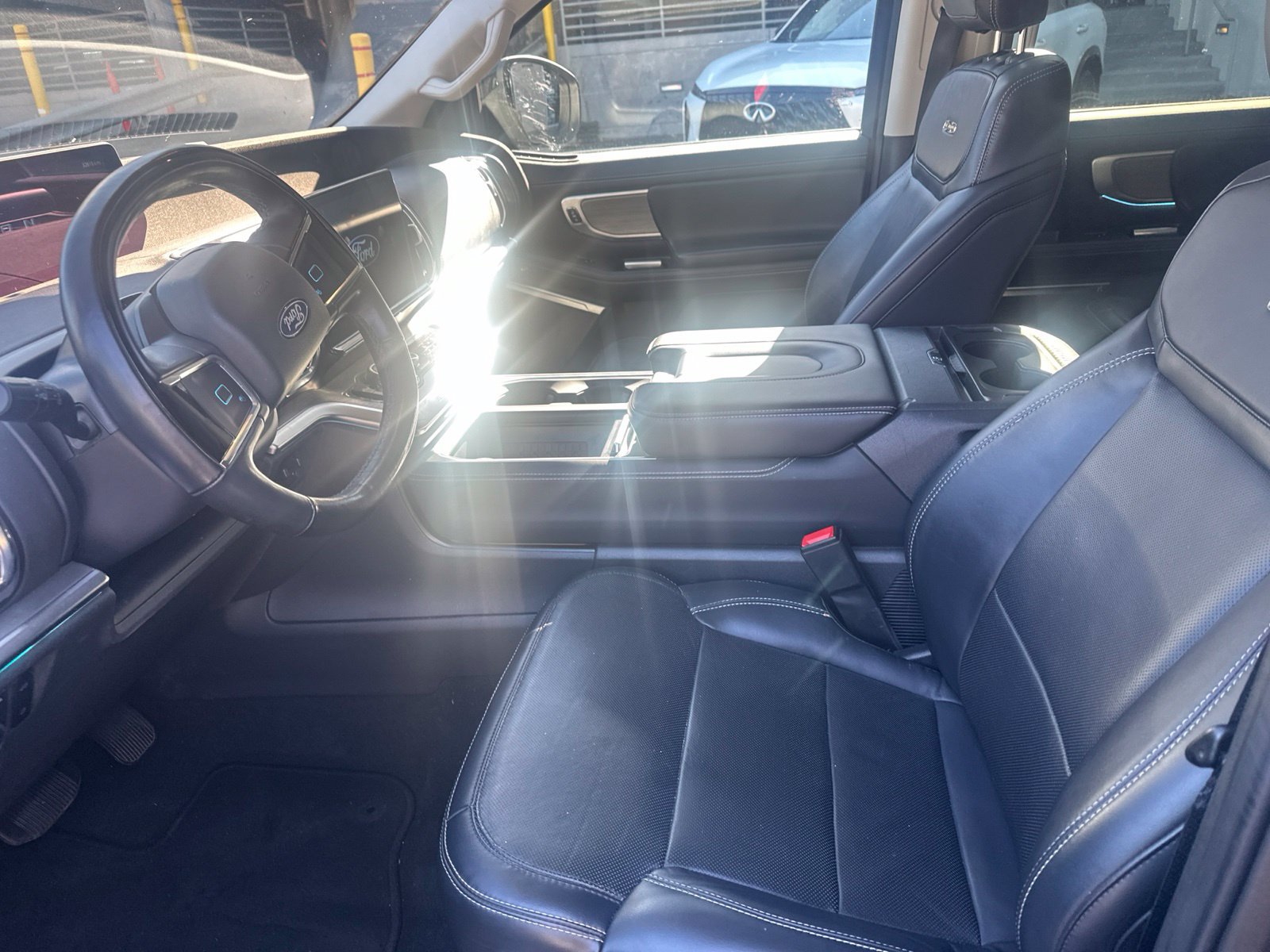 Used 2025 Ford Expedition Max Platinum AWD/4WD image 9