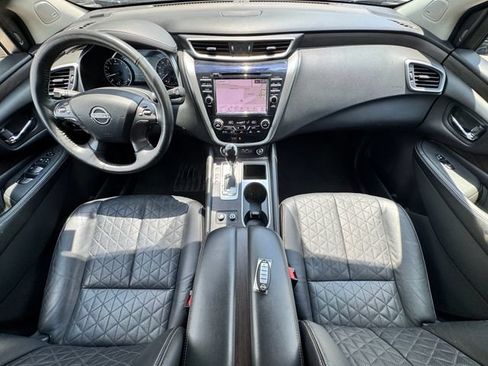 Used 2024 Nissan Murano Platinum AWD/4WD image 2
