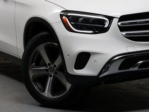 Certified 2022 Mercedes-Benz GLC 300 4MATIC image 3