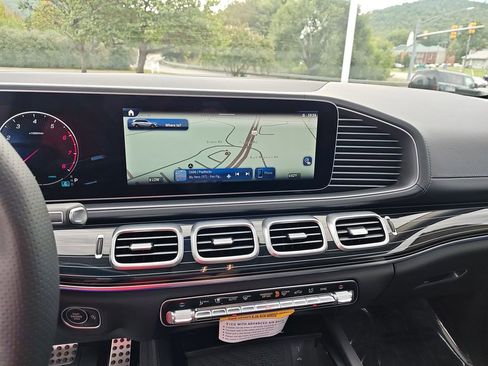 New 2026 Mercedes-Benz GLS 450 4MATIC image 25