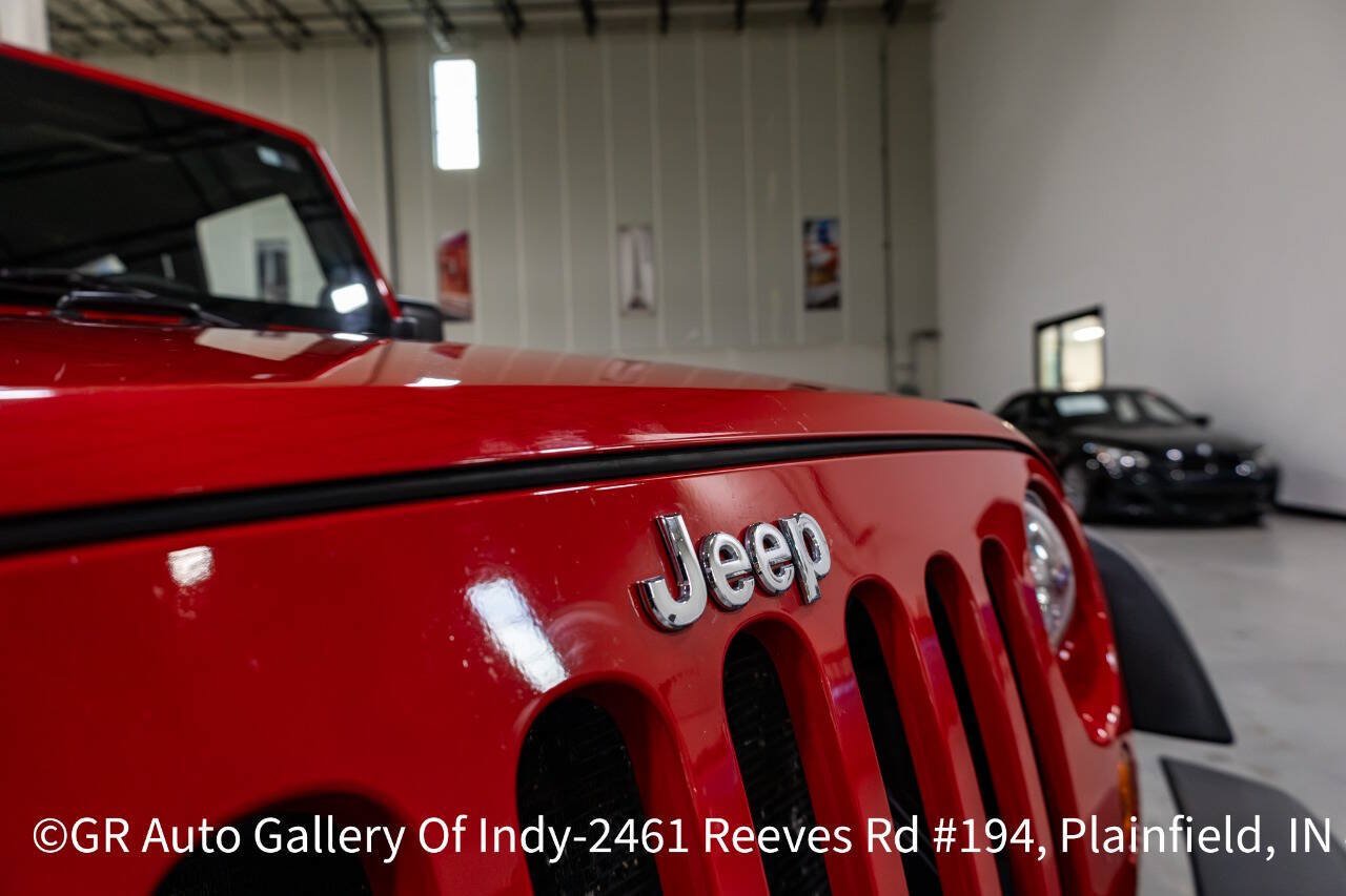 Used 2011 Jeep Wrangler Sport AWD/4WD image 30