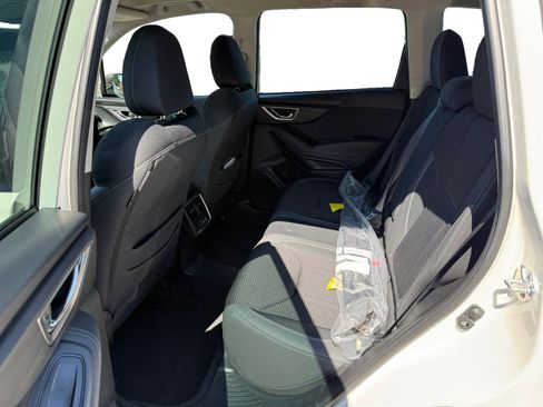 Used 2023 Subaru Forester Premium image 16