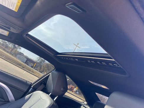 Used 2020 BMW 430i Coupe w/ Convenience Package image 18