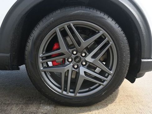 Used 2025 Ford Explorer ST image 5