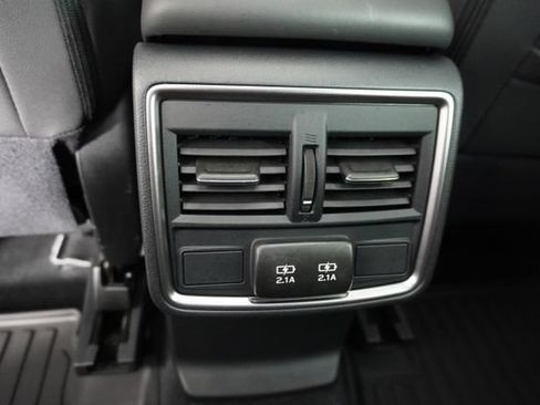 Certified 2024 Subaru Forester Premium AWD/4WD image 34