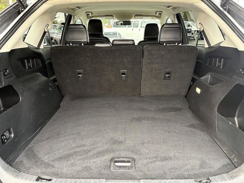 Used 2023 Ford Edge SEL image 11