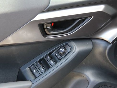 Certified 2025 Subaru Impreza 2.0i AWD/4WD image 17