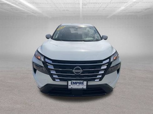 Used 2024 Nissan Rogue SV FWD image 13