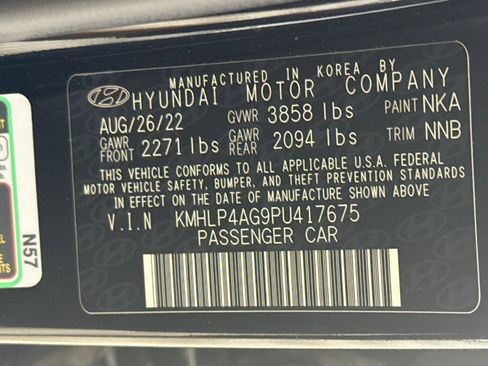 Used 2023 Hyundai Elantra Limited FWD image 40