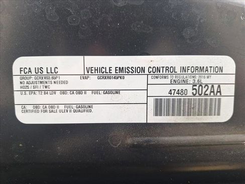 Used 2016 Dodge Challenger SXT w/ Driver Convenience Group image 18