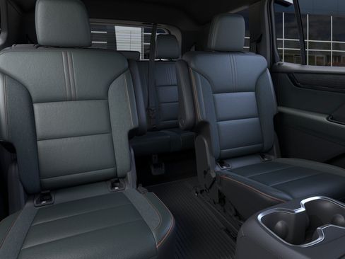 New 2026 GMC Acadia AT4 w/ LPO, Floor Liner Package AWD/4WD image 17