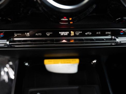 Certified 2026 Mercedes-Benz GLB 250 image 28