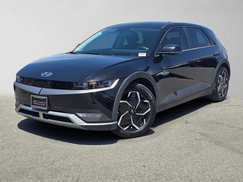 Used 2024 Hyundai Ioniq 5 SEL RWD image 1