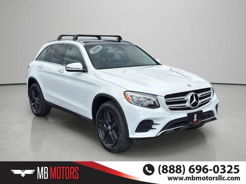 Used 2016 Mercedes-Benz GLC 300 4MATIC image 2