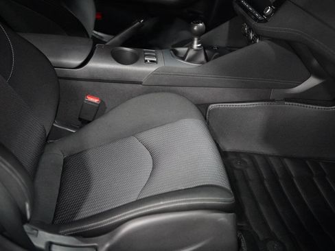 Used 2025 Nissan Z Sport w/ Floor Mat Package RWD image 79