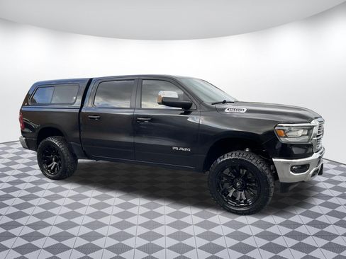 Used 2023 RAM 1500 Laramie AWD/4WD image 1