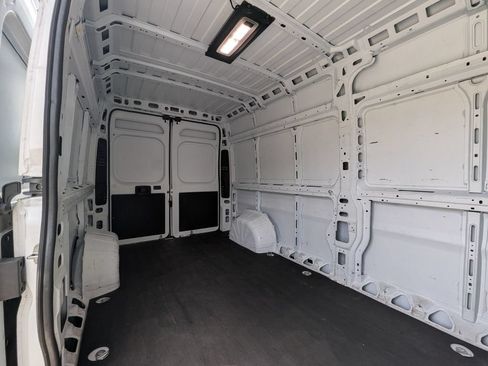 Used 2023 RAM ProMaster 2500 FWD image 24