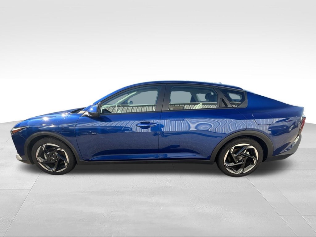 Certified 2025 Kia K4 EX FWD image 2