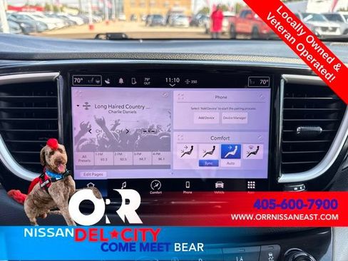 Used 2022 Chrysler Pacifica Touring-L FWD image 24