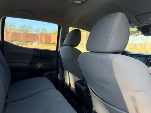 Used 2019 Toyota Tacoma SR w/ SR Convenience Package image 21