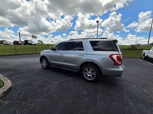Used 2020 Ford Expedition XLT w/ Equipment Group 201A AWD/4WD image 7