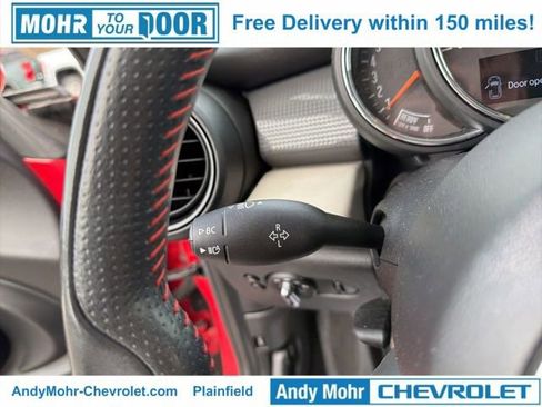 Used 2019 MINI Cooper 2-Door Hardtop w/ Signature Upholstery Package image 16