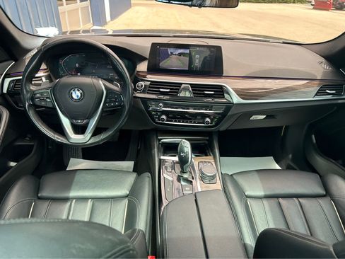 Used 2020 BMW 530i xDrive w/ Convenience Package image 5