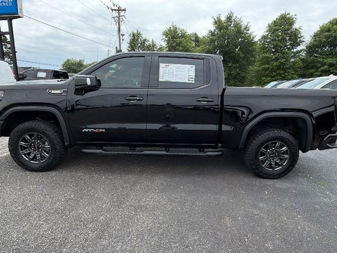 Used 2024 GMC Sierra 1500 AT4X AWD/4WD image 8