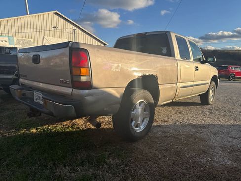 Used 2005 GMC Sierra 1500 SLE w/ Safe And Sound Package image 3