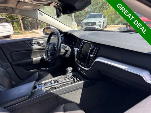 Used 2019 Volvo S60 T6 Momentum w/ Premium Package AWD/4WD image 13