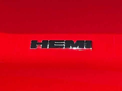 Used 2010 Dodge Challenger R/T RWD image 7