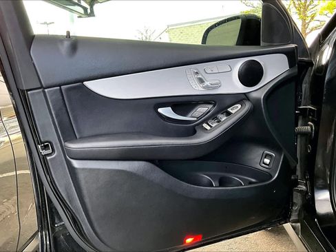 Certified 2021 Mercedes-Benz GLC 300 image 22