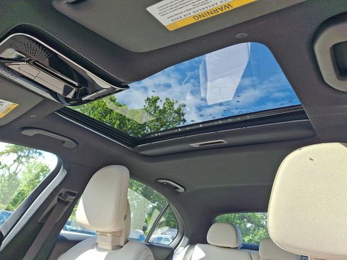 Used 2024 Mercedes-Benz C 300 4MATIC Sedan image 11
