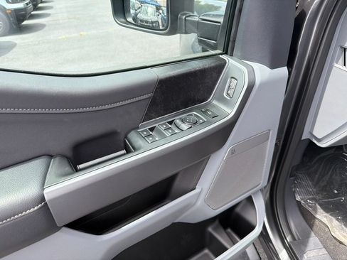 New 2026 Ford F250 XLT w/ XLT Premium Package AWD/4WD image 8