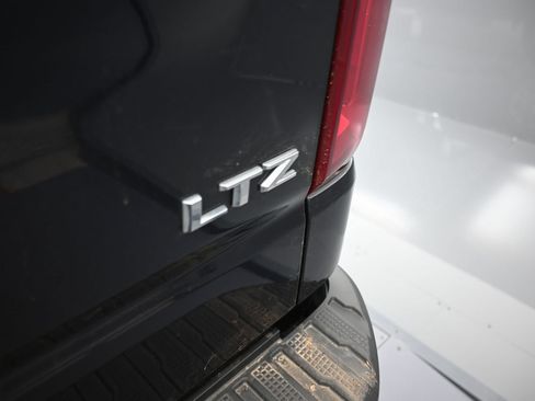 Used 2024 Chevrolet Silverado 1500 LTZ w/ Z71 Off-Road Package AWD/4WD image 19
