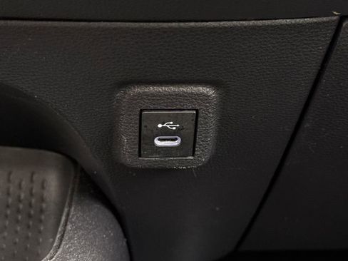 Used 2025 Toyota Corolla LE FWD image 21