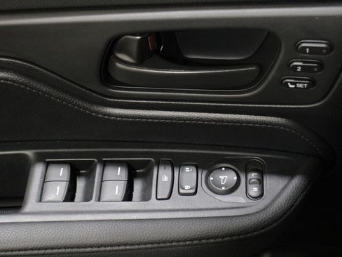 Used 2026 Honda Odyssey EX-L image 7