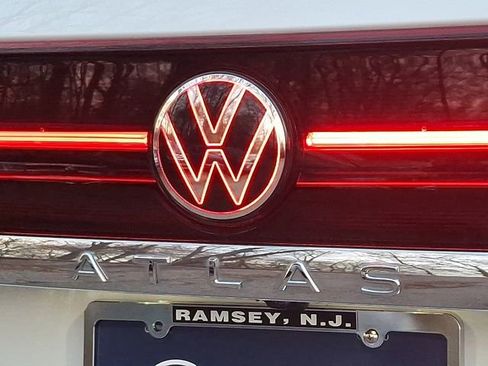 Certified 2024 Volkswagen Atlas SE AWD/4WD image 30