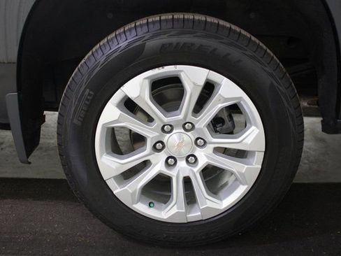 Used 2024 Chevrolet Silverado 1500 LTZ image 28