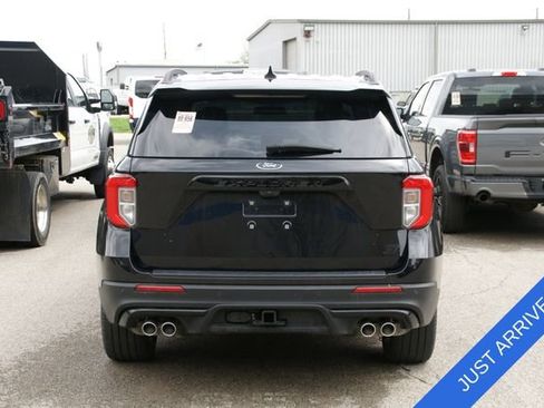 Used 2023 Ford Explorer ST w/ Equipment Group 401A image 4