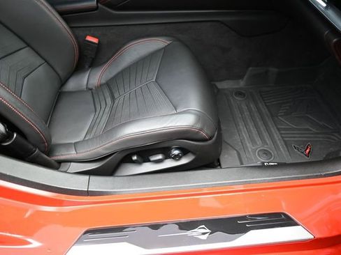 Used 2020 Chevrolet Corvette Stingray Premium Cpe w/ 3LT Preferred Equipment Group image 19