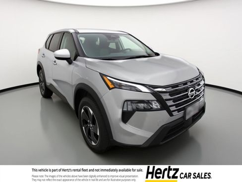 Used 2025 Nissan Rogue SV image 1
