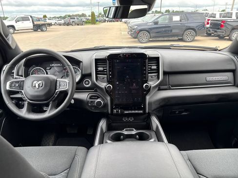 Used 2025 RAM 1500 Big Horn AWD/4WD image 18