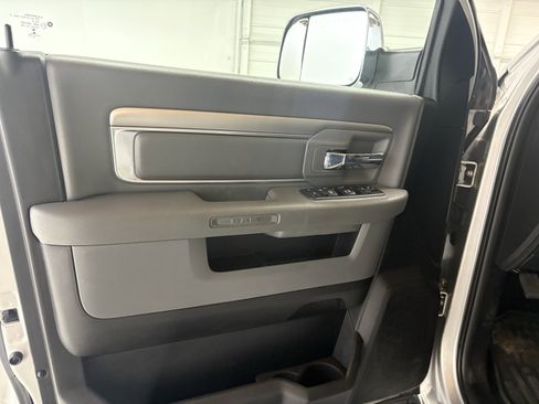 Used 2018 RAM 2500 Big Horn image 18